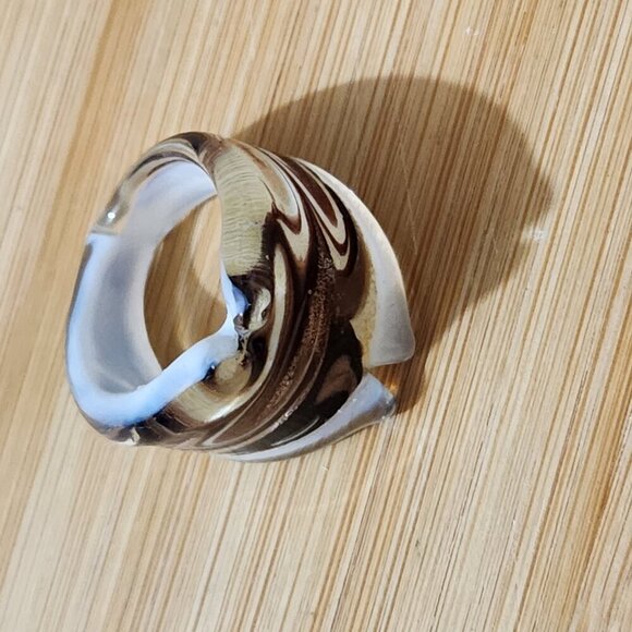 Murano Glass Ring Brown White Beige Swirl Design Size 8 - Picture 4 of 5